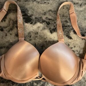 Bombshell VS bra